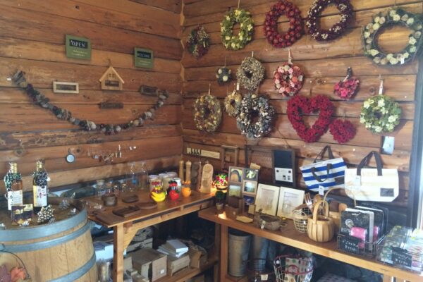 春なので雑貨コーナー始めました